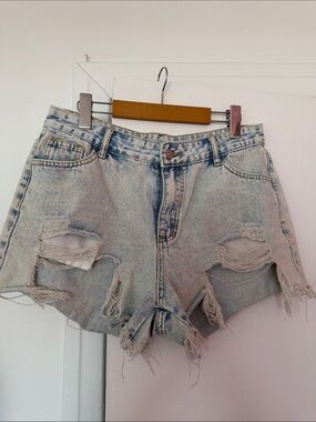 Light Wash Distressed Denim Shorts - Women